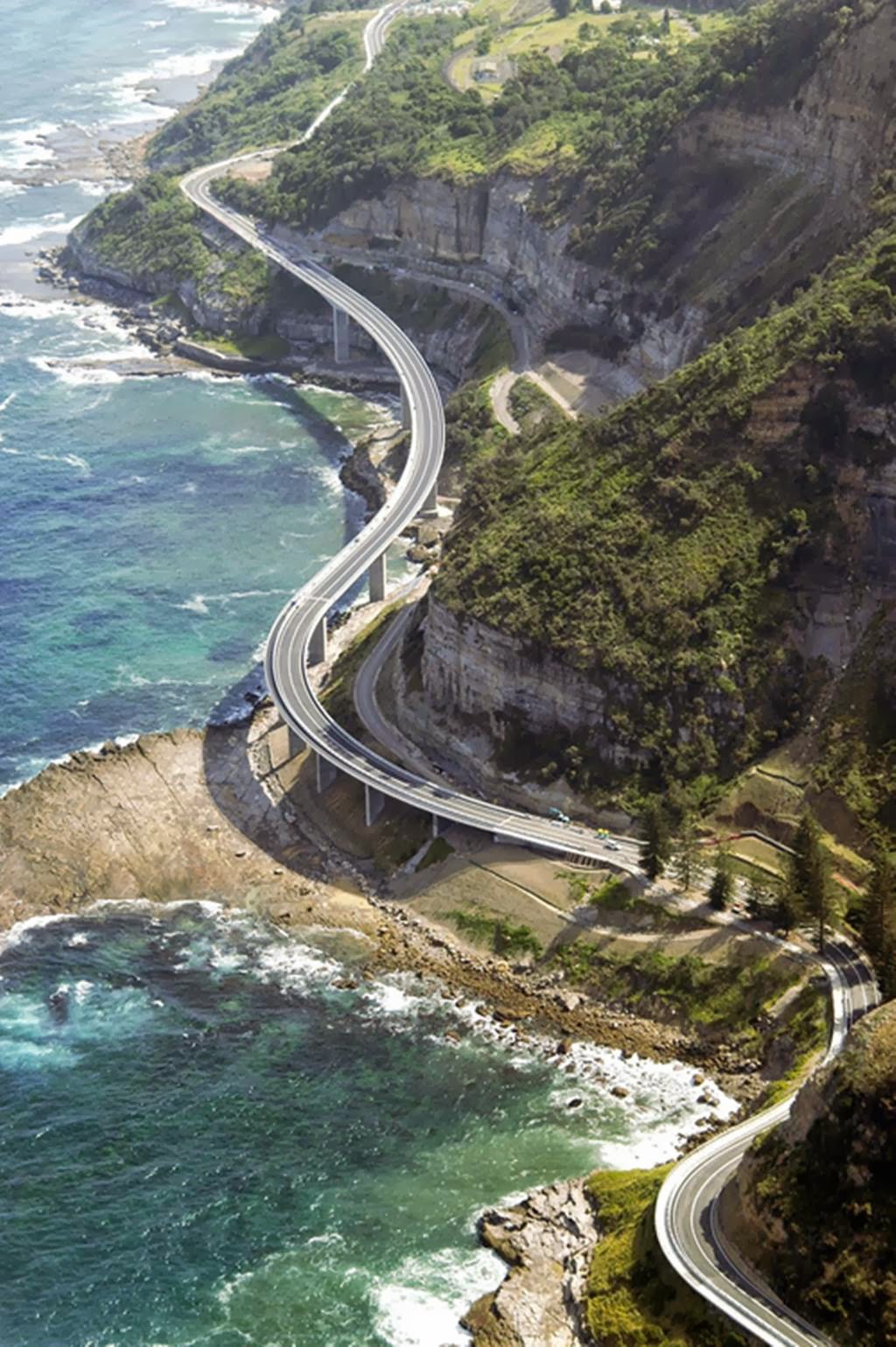 elevated-highway-wollongong-australia