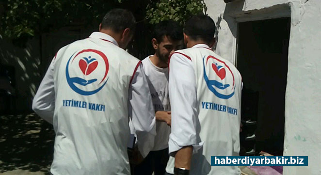 Yetimler Vakfı Silvan’daki yetimlere kurban eti ulaştırdı Yetimler Vakfı Silvan’daki yetimlere kurban eti ulaştırdı