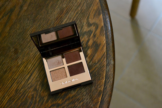 Review: Charlotte Tilbury Luxury Eyeshadow Palette in Vintage Vamp