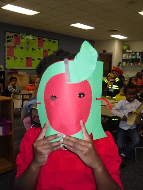 Mrs. Steel-Keelor's 2nd Grade Class: Letterland Dress-UP Day and Parade