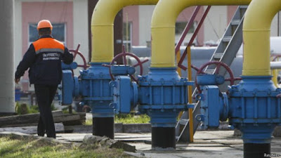  “Нафтогаз” приостановил закупку газа у “Газпрома”