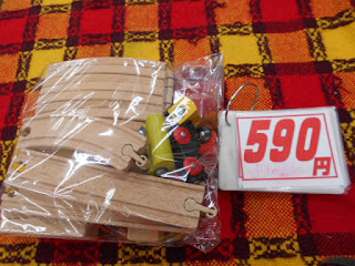 中古品の木製レールセット５９０円