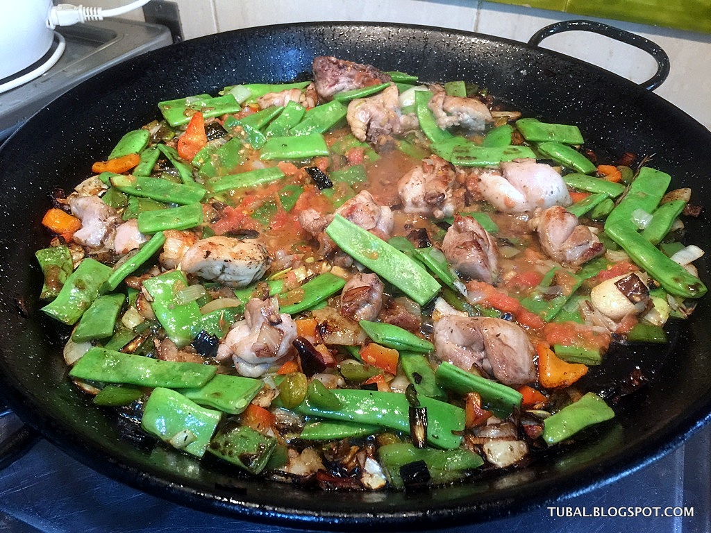 TUBAL PAELLA DE POLLO Y JUDÍAS VERDES