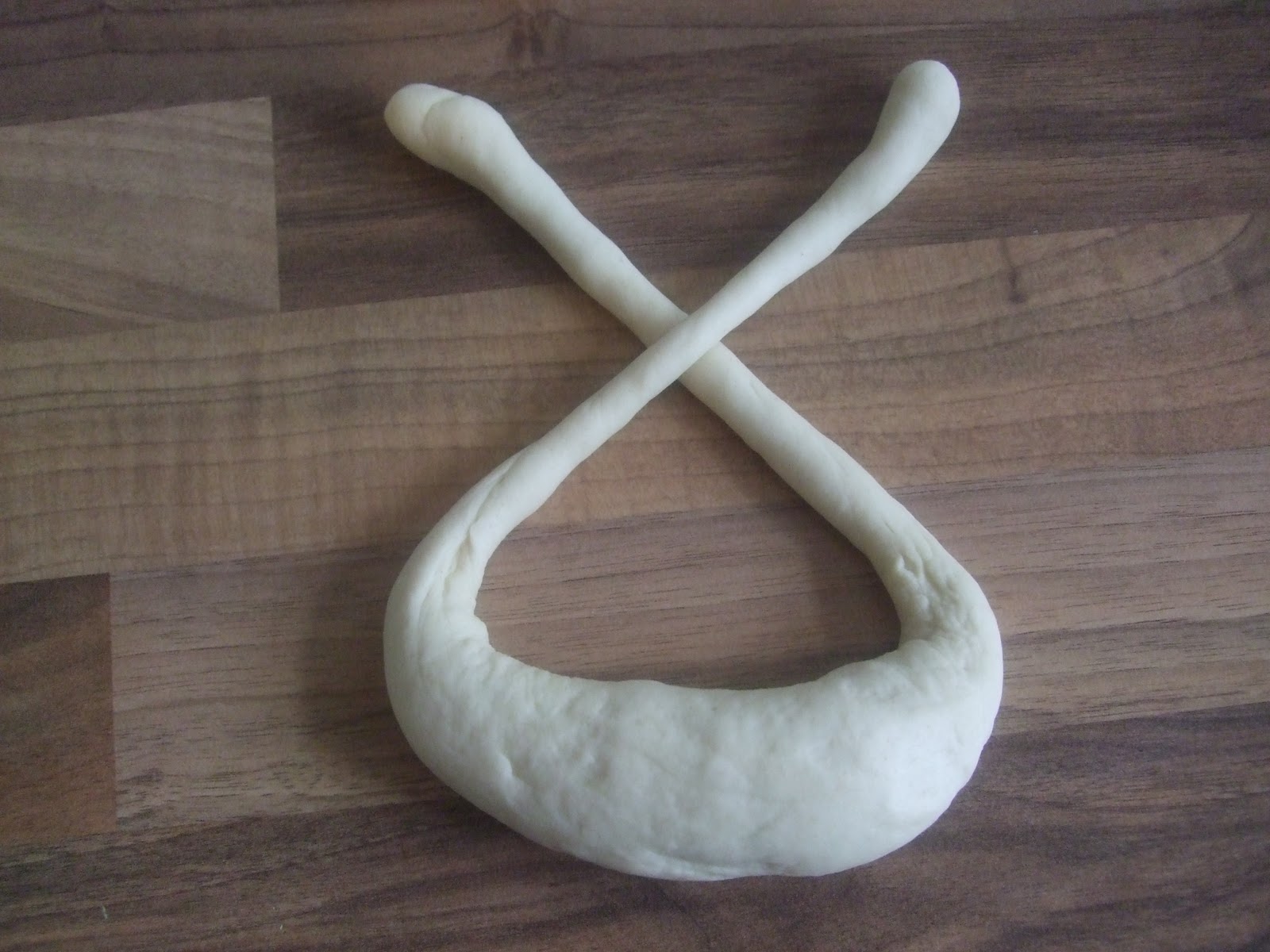 Betty Bakes German Bread and Cakes: Pretzels - &lsquo;Laugenbrezel&rsquo;