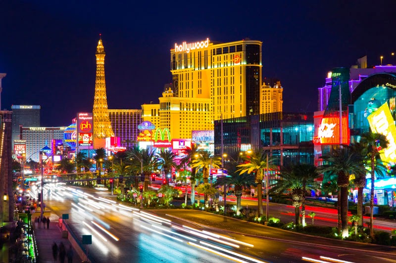 3. Las Vegas Strip, Nevada, United States - 5 of The Most Wondrous Streets on Earth 3. Las Vegas Strip, Nevada, United States - 5 of The Most Wondrous Streets on Earth