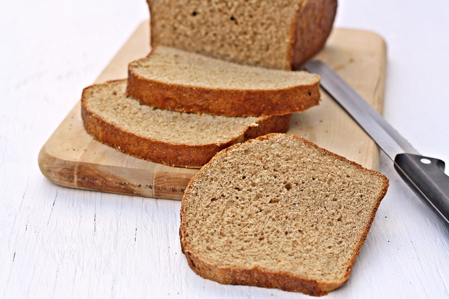Versatile Vegetarian Kitchen Whole Wheat Bread (with vital wheat gluten)