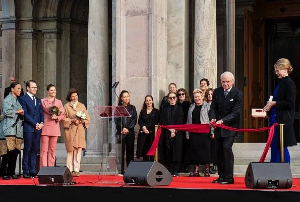 Crown Princess Victoria wore Rodebjer Nera pink suit. Princess Victoria wore a new blazer and trousers by Rodebjer. Queen Silvia