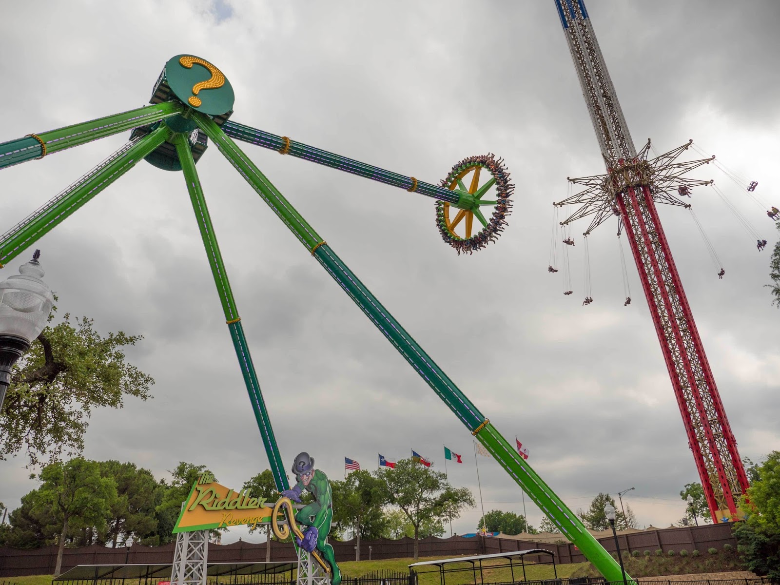 NewsPlusNotes New Rides in Gotham City Expansion Now Open at Six Flags