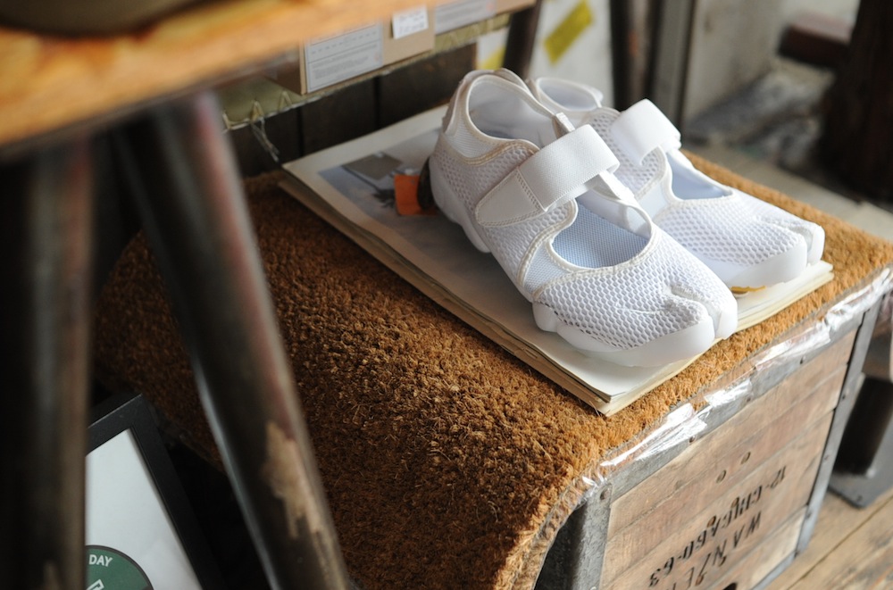hint more product. NIKE