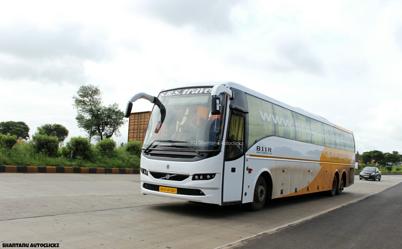 Shantanu Autoclickz: Newly introduced Volvo B11R I-Shift Multiaxle of S ...