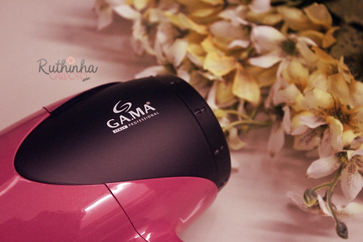 GA.MA Italy Lança Secador Barbie secador cabelos barbie GA>MA italy loja concept boneca rosa tourmaline technology óin potência glamour