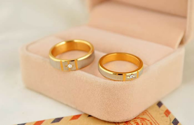 10 Inspirasi Model Cincin Tunangan Favorit Wanita 10 Inspirasi Model Cincin Tunangan Favorit Wanita