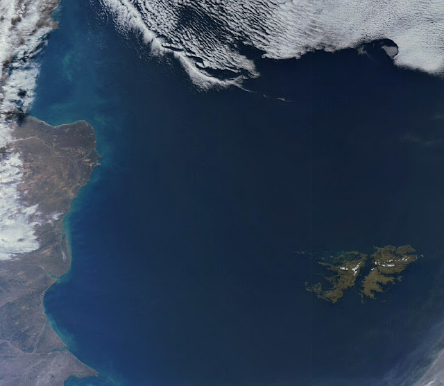 Islas+Malvinas+desde+satelites+Argentinos+geografia+faustto+guerrero.jpg