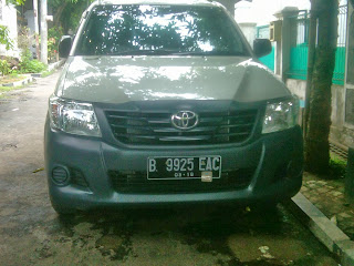 Pengiriman Toyota Hilux B 9925 EAC Jakarta Ke Kupang