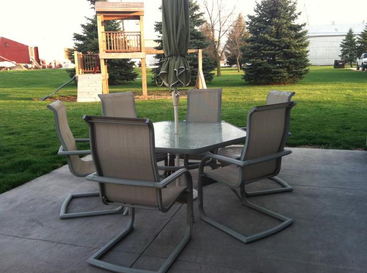 Kara's Craft Room Refurbished Patio Set