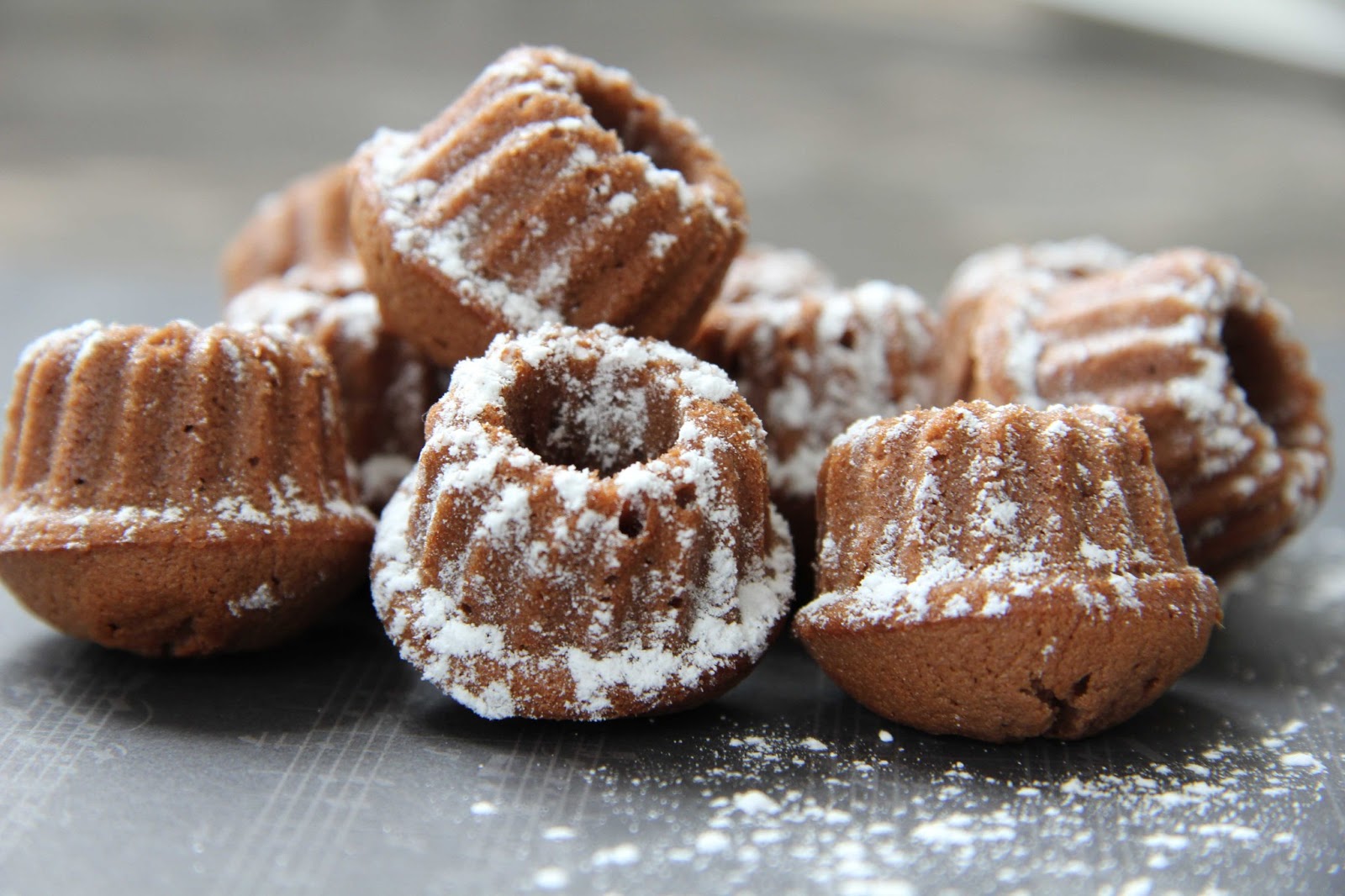 HaseundFlo: Mmmmmh - Madeira-Schoko-Minigugl