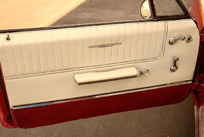 1965 Pontiac Bonneville Convertible Review 1965 Pontiac Bonneville Convertible Interior Door Left