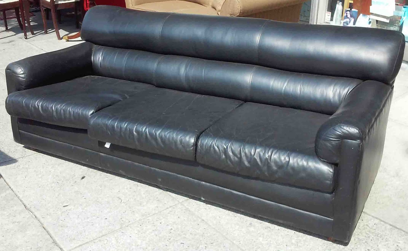 UHURU FURNITURE & COLLECTIBLES SOLD *REDUCED* Leather Factory Sleek