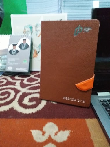 Percetakan Murah Depok ~ Cetak Buku Tahunan Murah: January 2019