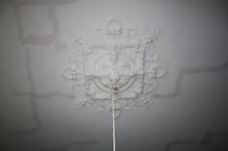 Stuckrosette Farbschichten Altbausanierung Vorher Stuck Belz Stuckrosette Farbschichten Altbausanierung Vorher Stuck Belz