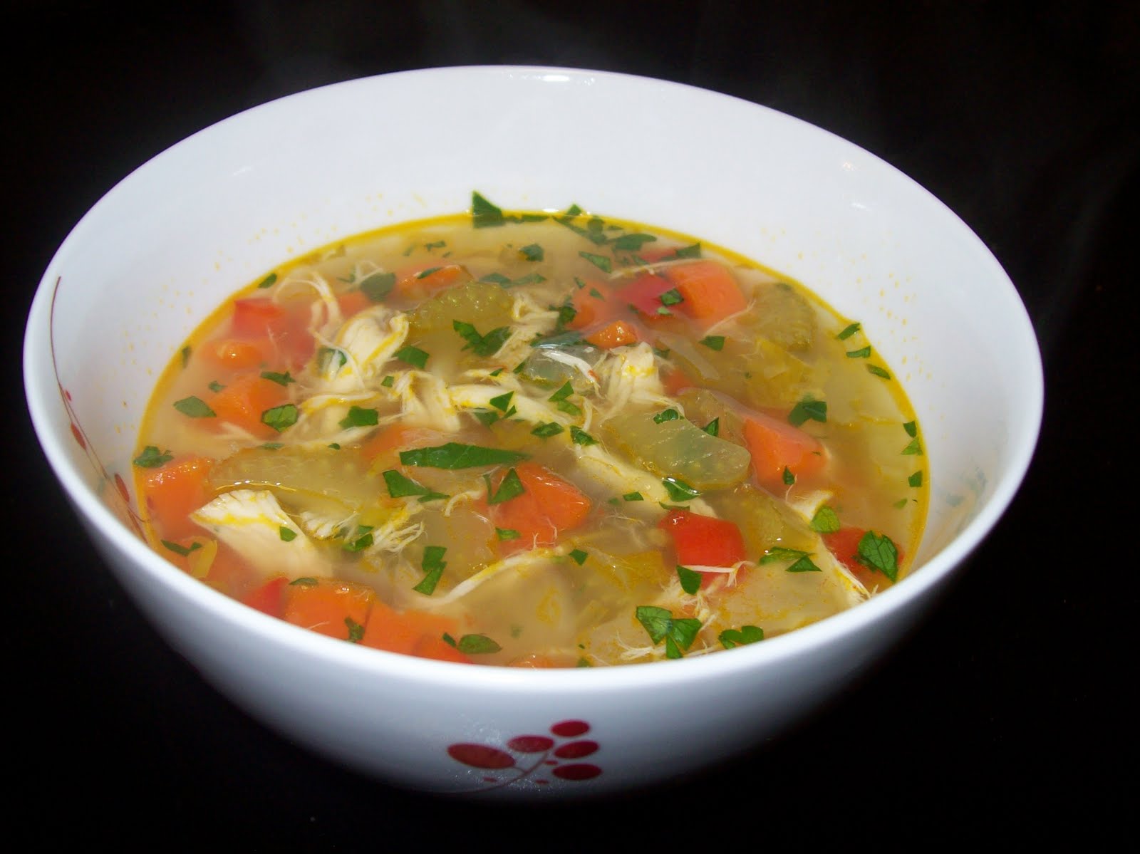 Суп с курицей и овощами. Овощной суп. Для супа. Супы на овощном отваре. Суп овощной со сметаной.