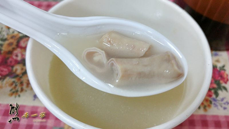 三峽忠孝街炒米粉魯肉飯|三峽公有市場對面巷子