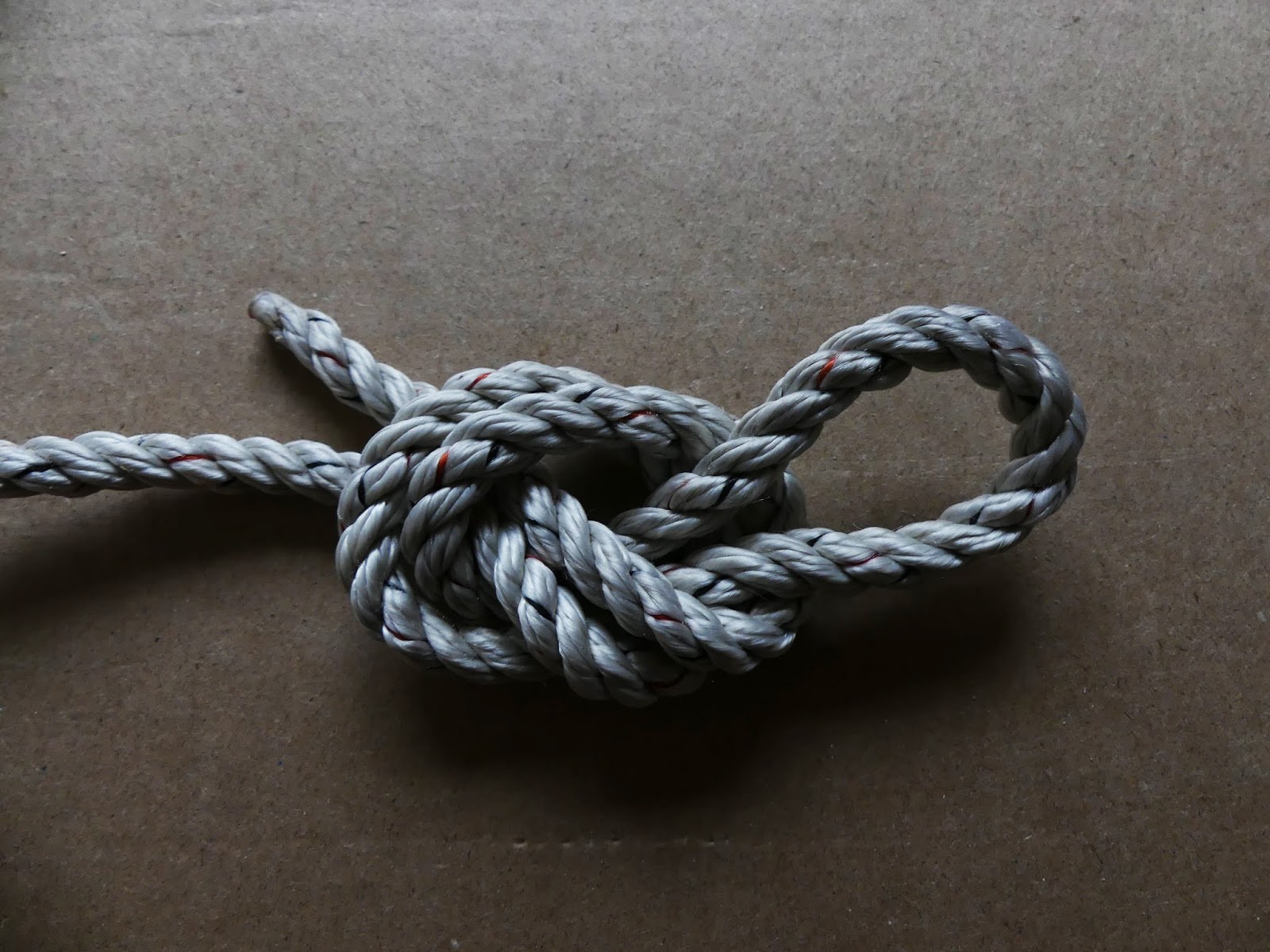The Outdoor Traditionalist : The Overhand Knot and it's ...
