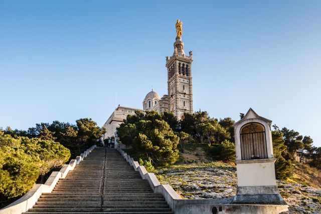 Notre-Dame de la Garde em Marselha Notre-Dame de la Garde em Marselha