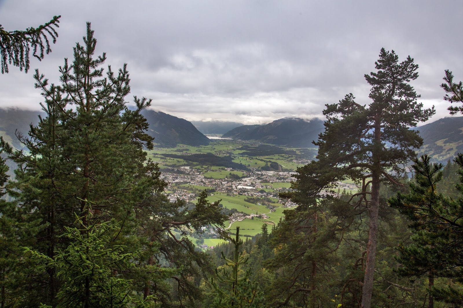 Hiking Biking Karwendelhaus Birkkarspitze Der Halltaler