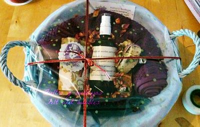 Cesta pieles maduras jabones aceites champús sólidos jabonera toallita / mature skins hampers solid shampoos blends of oils soap hands towel soap dish Cesta pieles maduras jabones aceites champús sólidos jabonera toallita / mature skins hampers solid shampoos blends of oils soap hands towel soap dish