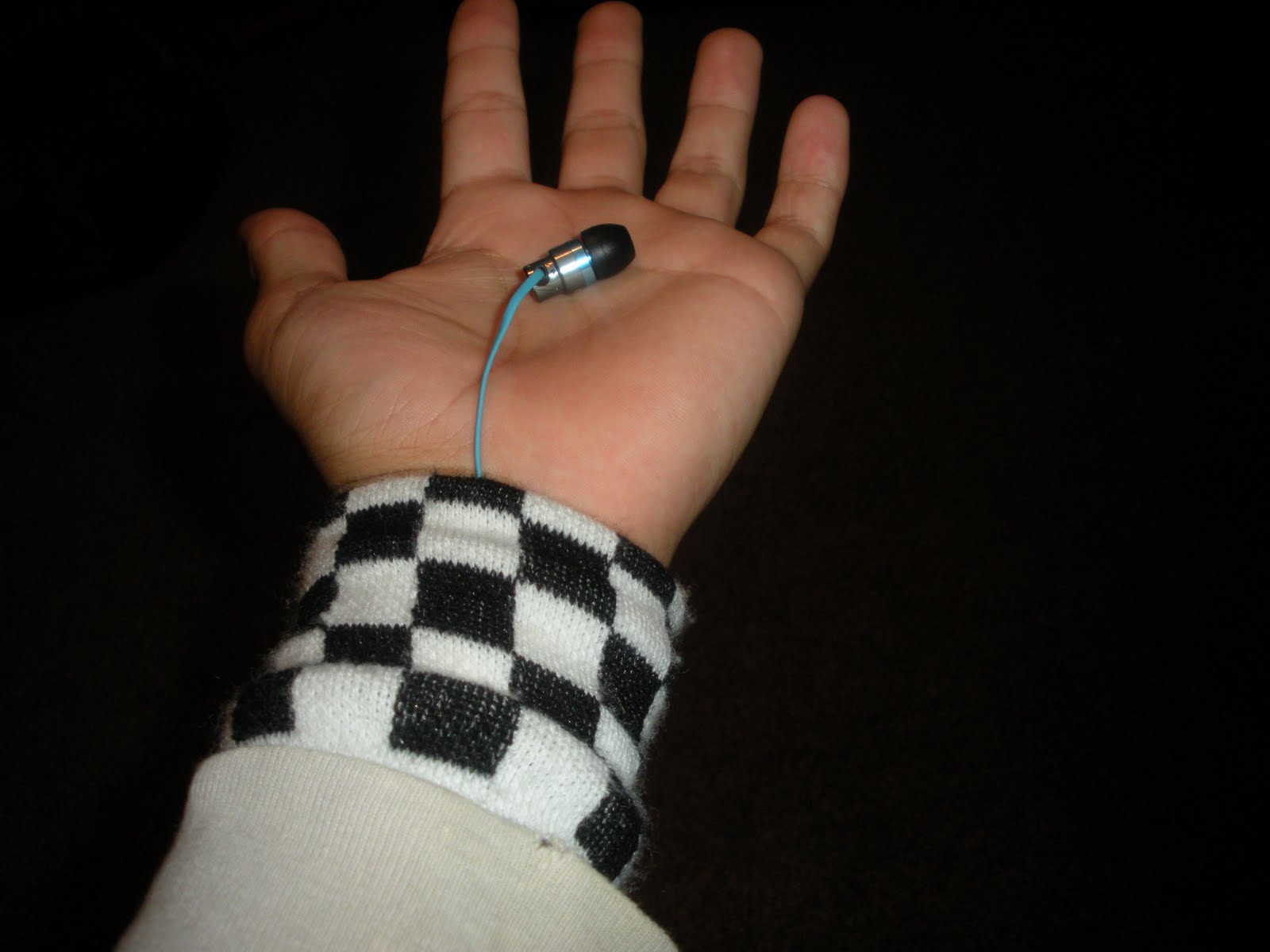 Zero Percent How to Hide Headphones in a Jacket