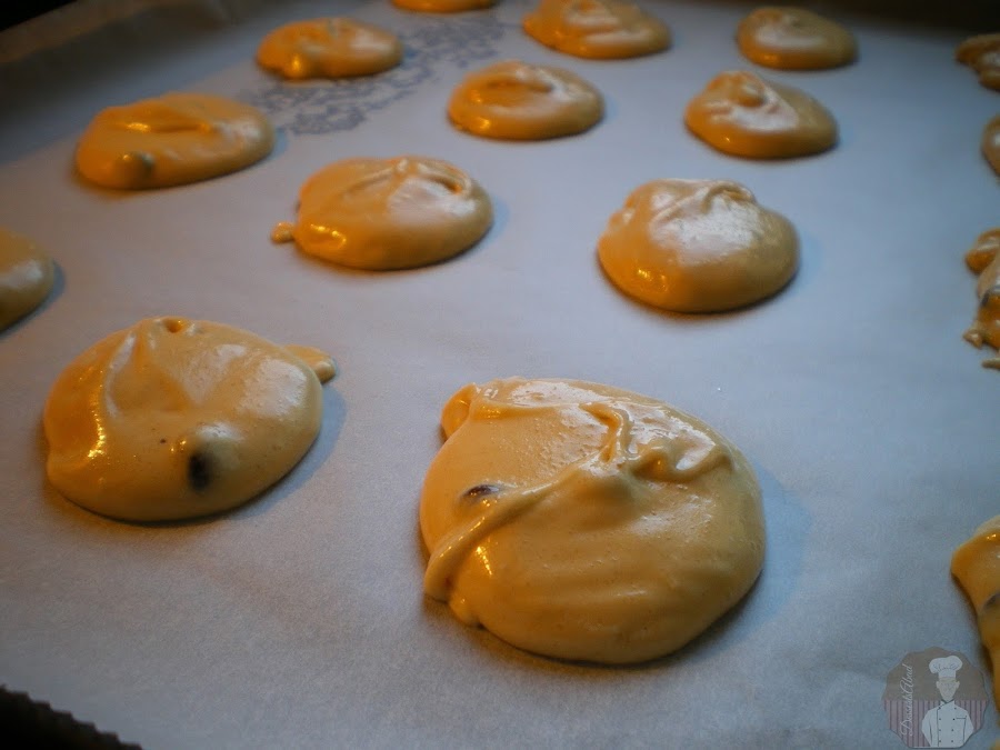 Galletas de crema de cacahuete con chocolate : antes de decorar