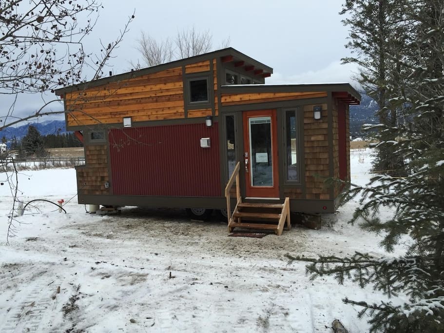 Creekside Acreage Tiny House [ TINY HOUSE TOWN ]
