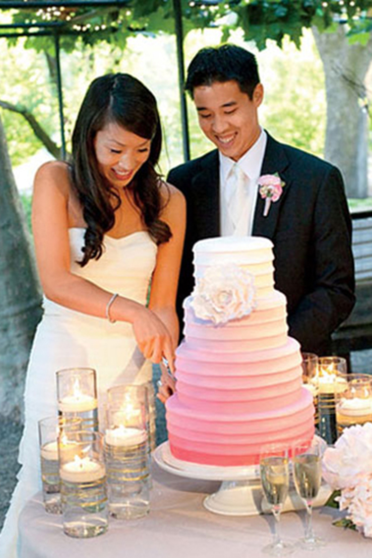 Bridal Dream Hawaii Wedding Blog Cake Cutting Tradition