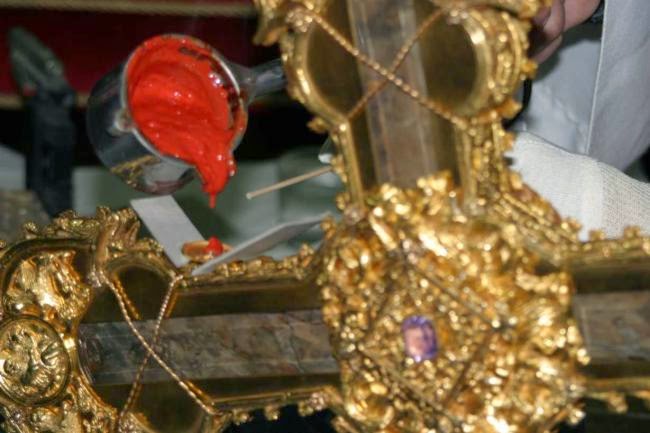 Ο Τίμιος Σταυρός της μονής Toribio de Liébana της Ισπανίας http://leipsanothiki.blogspot.be/