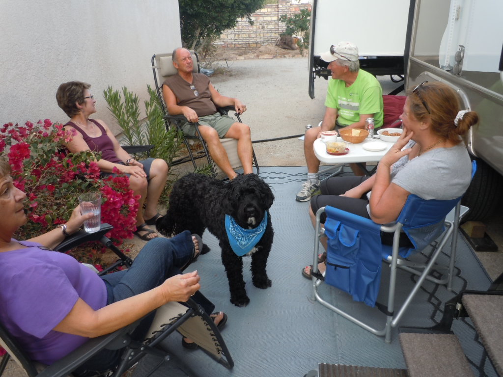 RV Voyageur Yuma Foothills RV Area...and hosting dinner!