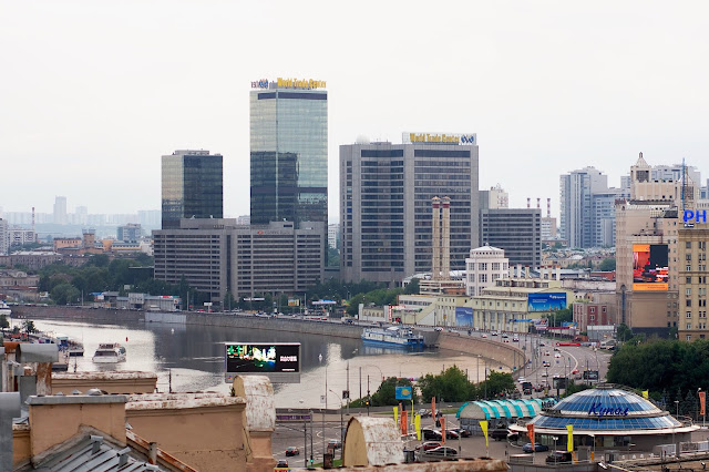 вид с крыши жилого дома на Новинском бульваре, Центр международной торговли, ТЭЦ-7