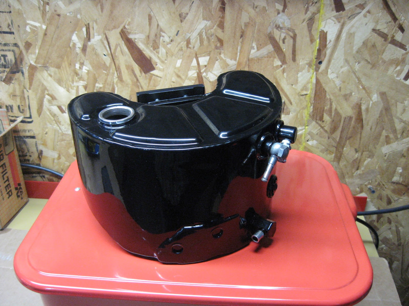 Noot 1959 XLCH Oil Tank