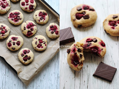 http://dandelion01.blogspot.de/2016/04/himbeer-scones-mit-dunkler-schokolade.html