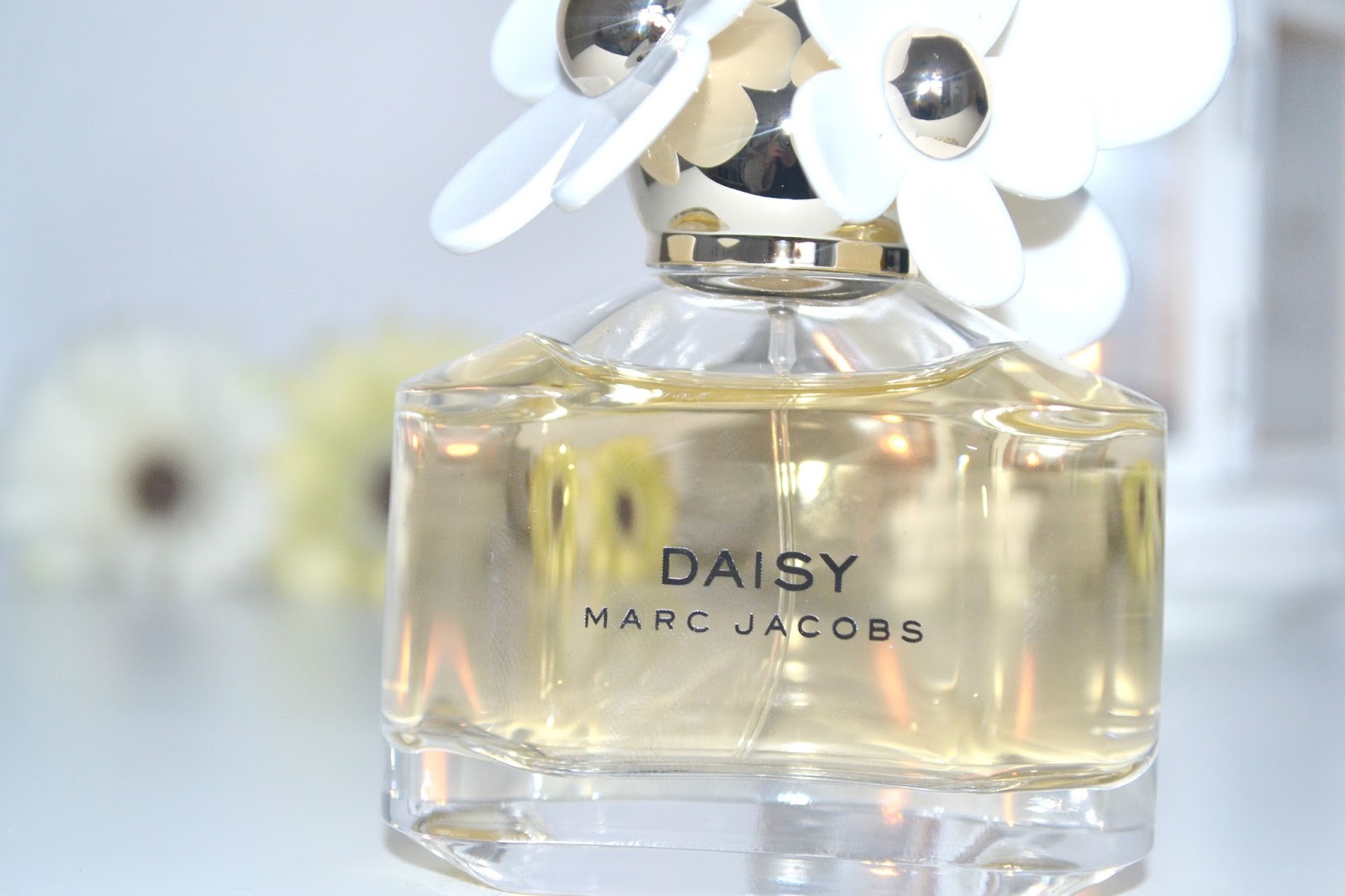 Fragrance Friday My New Everyday Perfume Marc Jacobs Daisy