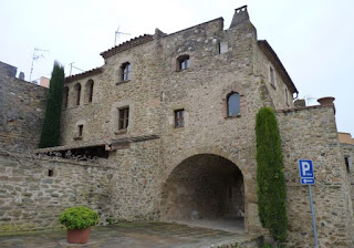 Monells, provincia de Girona. Monells, provincia de Girona.
