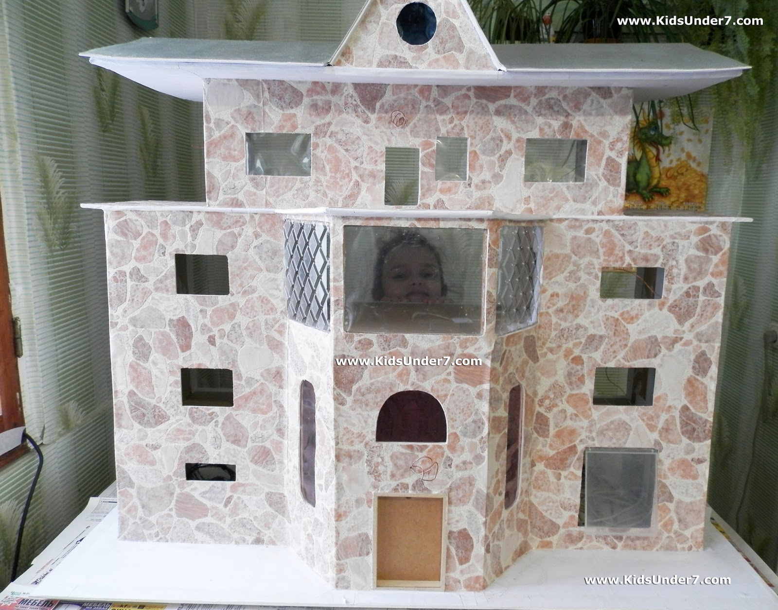 How to Make a Doll House. (Part 2) Craetive Kids Colouring