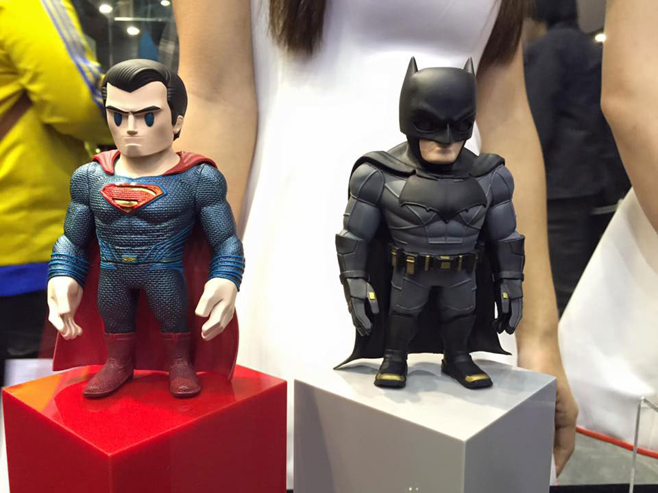 http://4.bp.blogspot.com/-W7Zg6OZqQbk/VnLrK6bELVI/AAAAAAABsGQ/EYLHI8Ao-kw/s1600/BATMAN-V-SUPERMAN-ARTIST-MIX.jpg