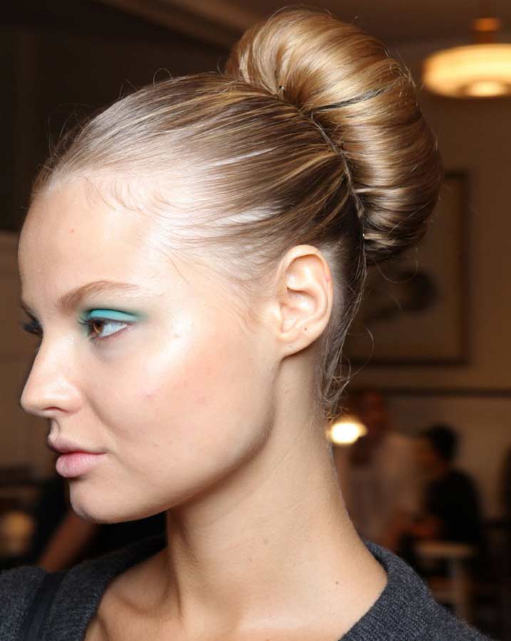 2 Easy Hairstyles For Long Hair Video Tutorial MuviCut Hairstyles For  2 Easy Hairstyles For Long Hair Video Tutorial MuviCut Hairstyles For