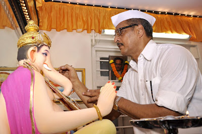Nana Patekar celebrates Ganesh Chaturthi
