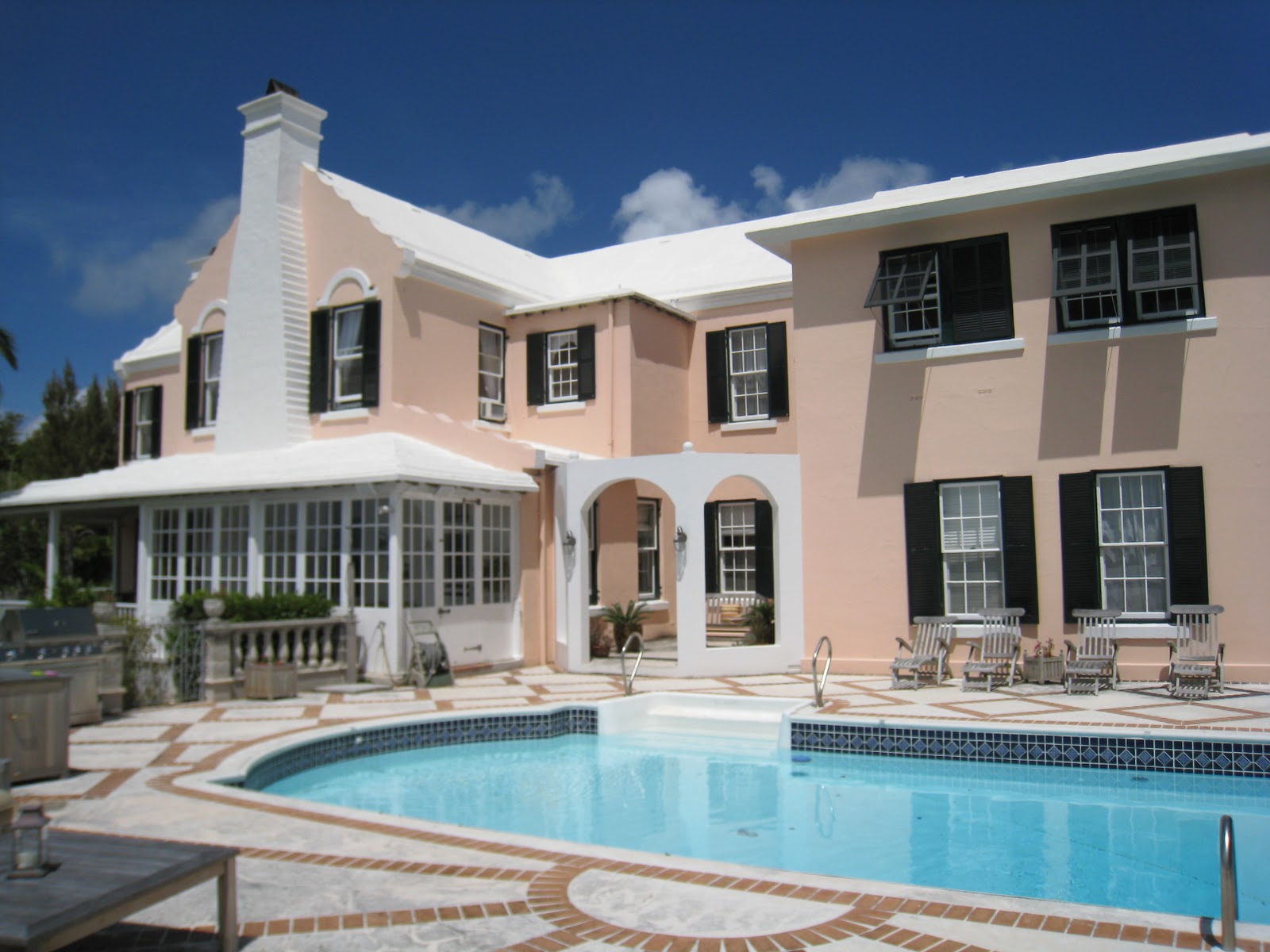 Bermuda Home on The Rock International Buyers Considering buying