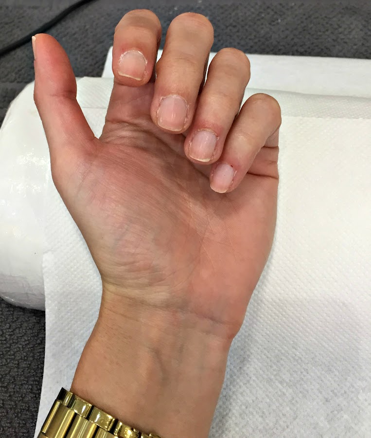 Fitness And Chicness- Manicura Peel Off Sopolish Bargaris Peluqueros-4