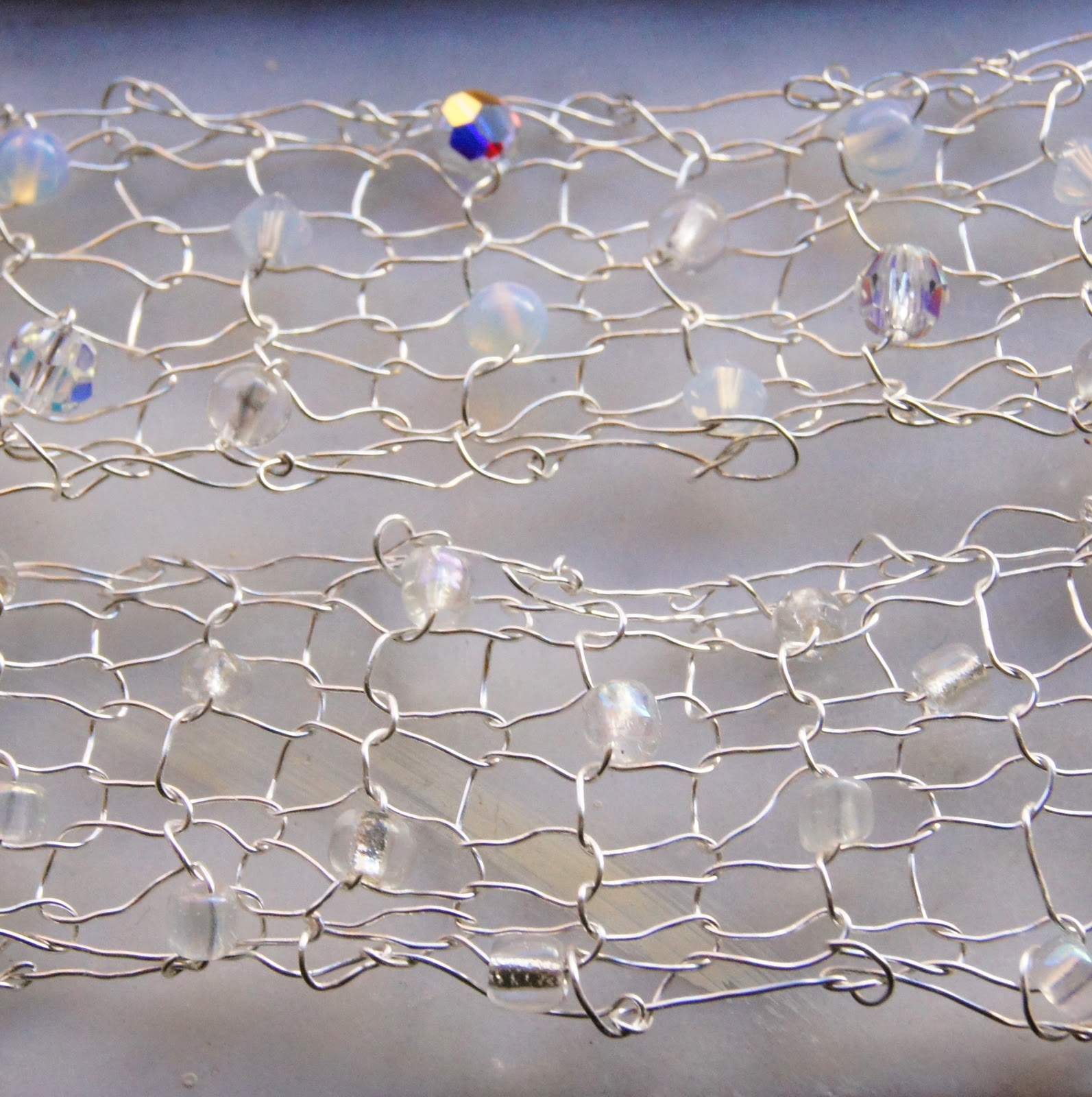 BooJay Knits the difference between glass and gems, with pictures!