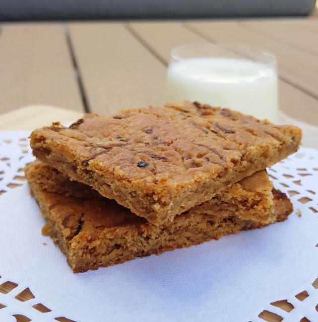 Peanut Butter and Zucchini Cookie Bars