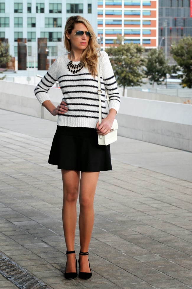 Vanessa Basanta - H&M White And Black Stripes Sweater, Ray Ban ...